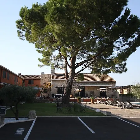 梵高酒店 3* Saint-Rémy-de-Provence